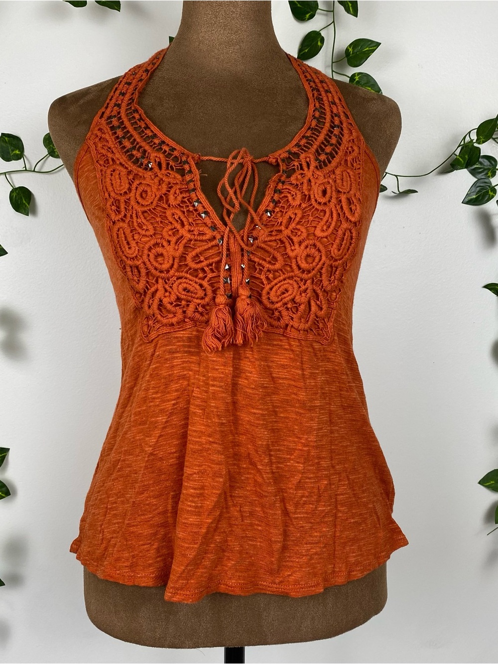 Embroidered burnt orange halter top w studs